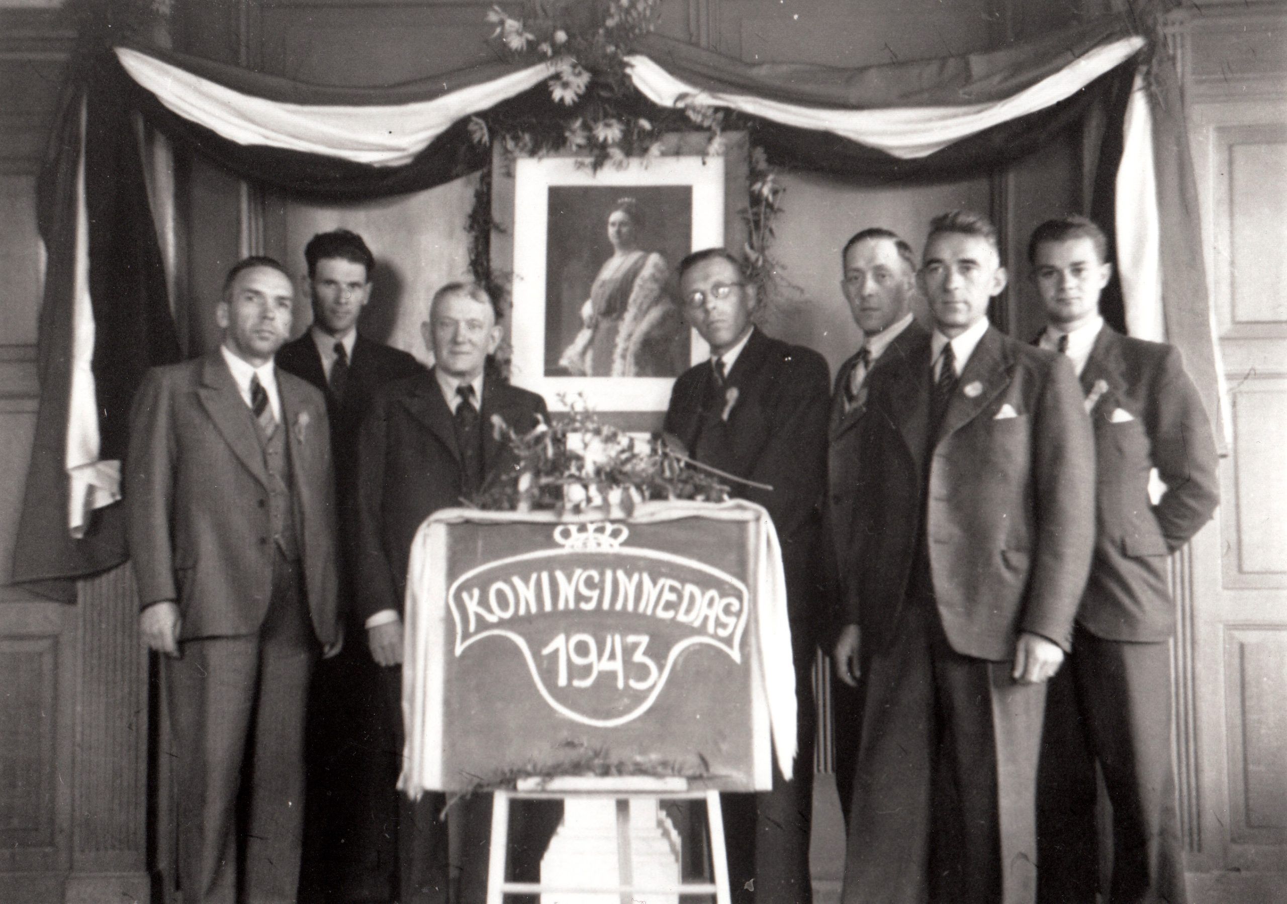 Viering Koninginnedag, Burgemeester DIepenhorst, 31 augustus 1943